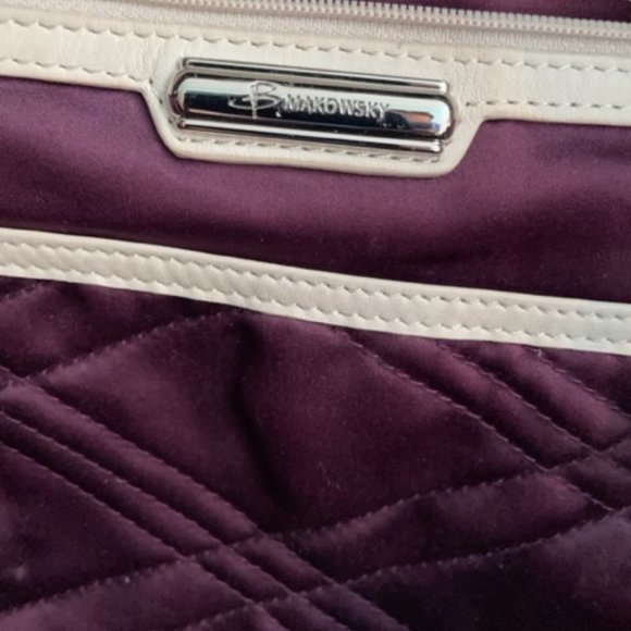 A Makowsky purse--black leather, large and rectangular - Picture 5 of 6